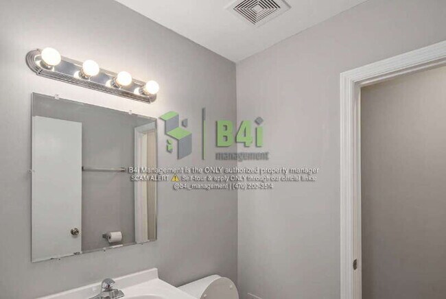 Building Photo - 3025 Sprucewood Dr