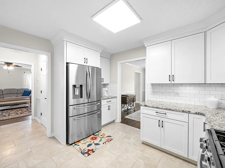 Building Photo - 331 Bayhill Dr