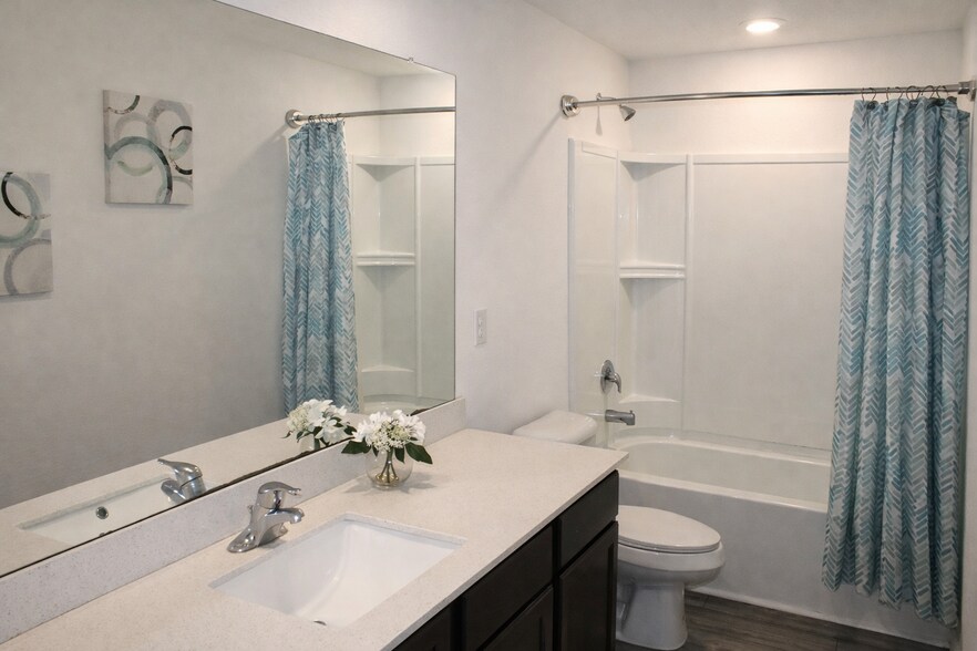 Building Photo - 72 Brewster Ln