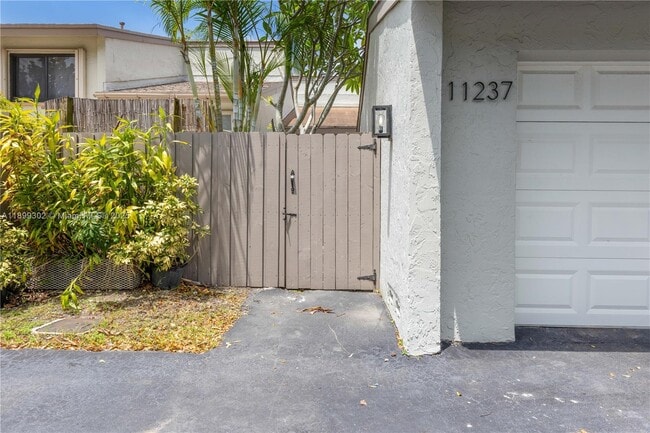 Building Photo - 11237 SW 112th St