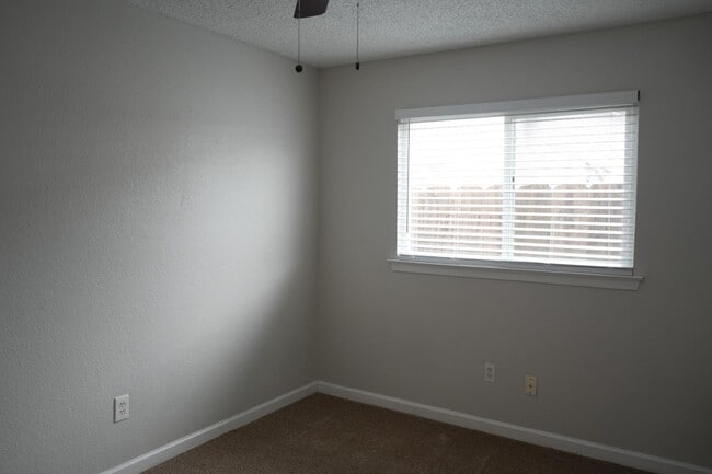 Building Photo - 4310 N Barcus Ave