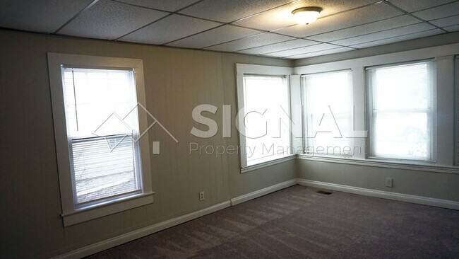 Building Photo - 7230 4th Ave S