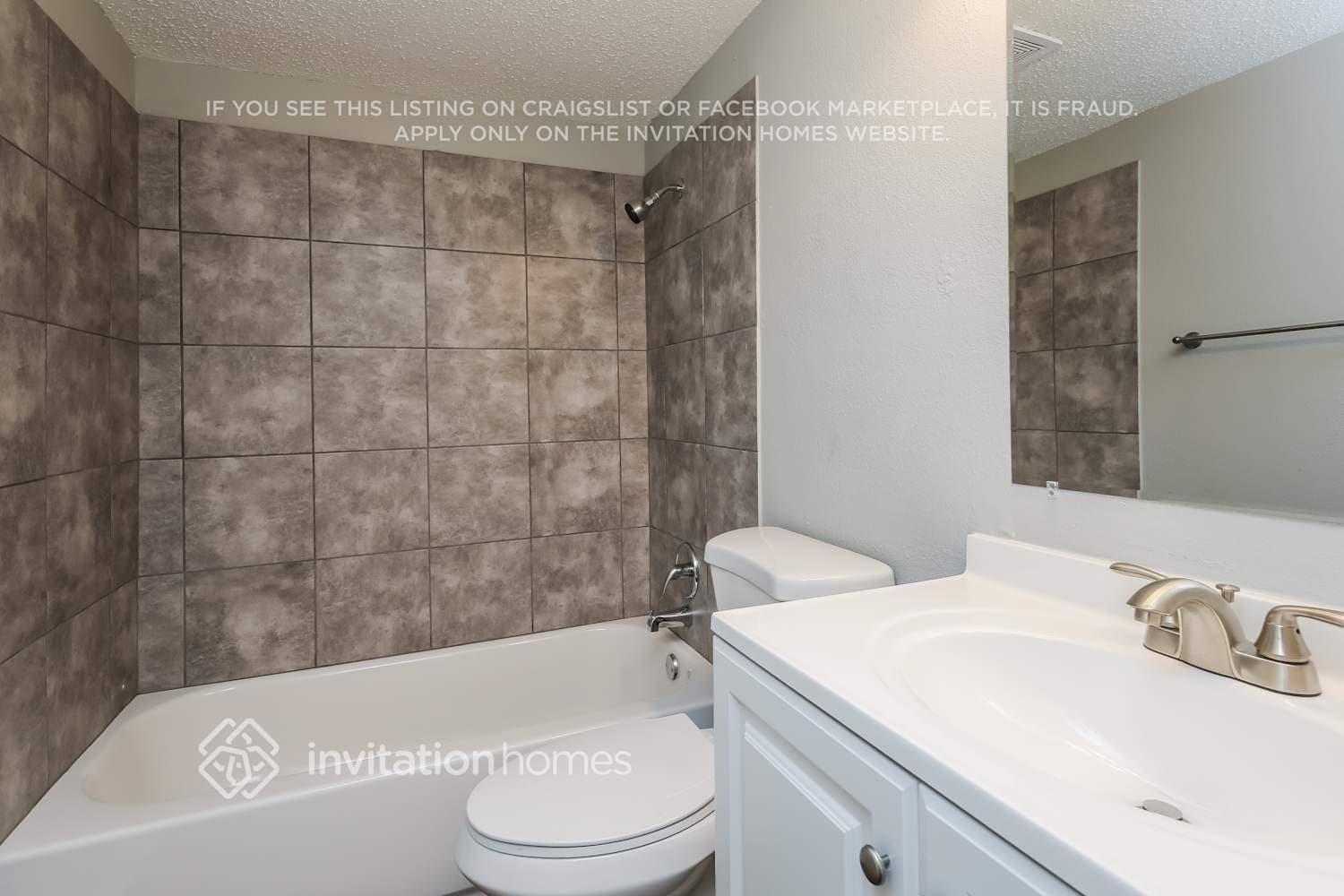 Building Photo - 627 Plainview Dr