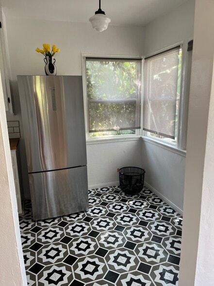 new appliances - 3034 Perlita Ave