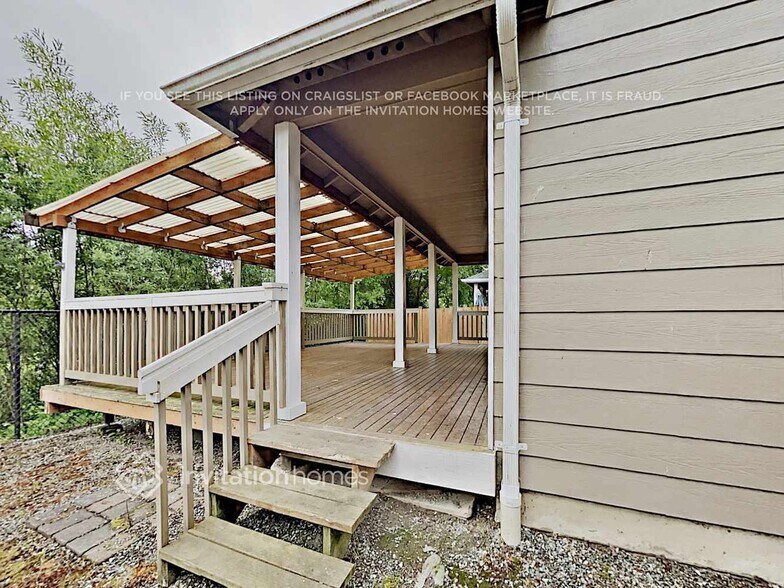 Building Photo - 4822 145th Pl NE