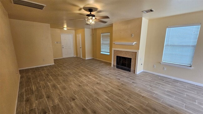 Building Photo - 22135 Greengate Dr