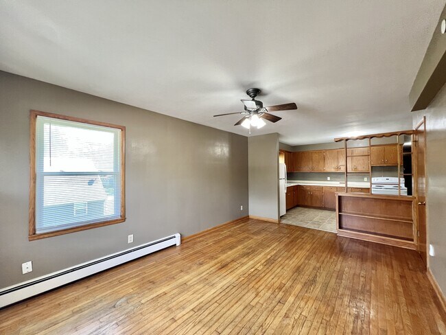 Building Photo - 290 Orchard Dr