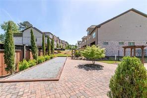 Building Photo - 121 Via Roma