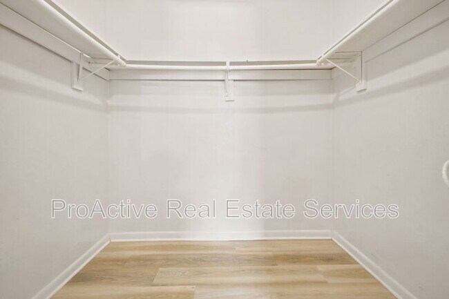 Building Photo - 5385 E Princess Anne Rd