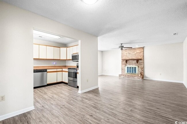 Building Photo - 6536 Valene Ct