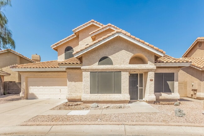 Building Photo - 25 W Gary Ave