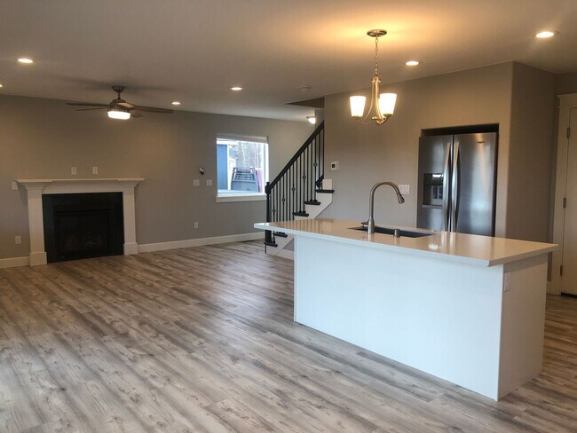 Building Photo - 222 W Celtic Cir
