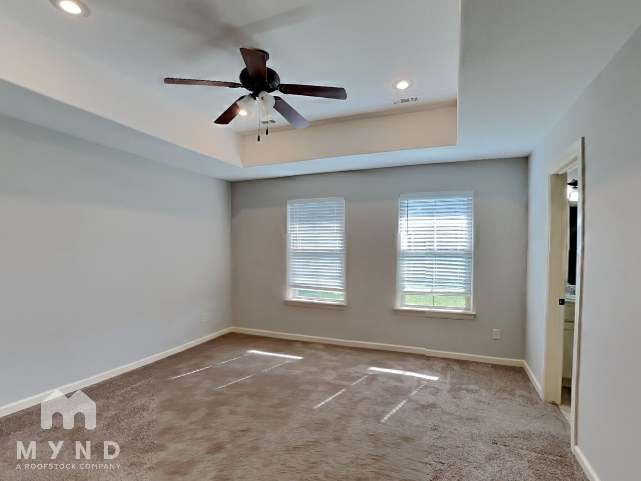 Building Photo - 460 Torino Pl