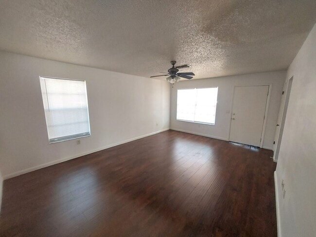 Building Photo - 8972 SE 87th Terrace