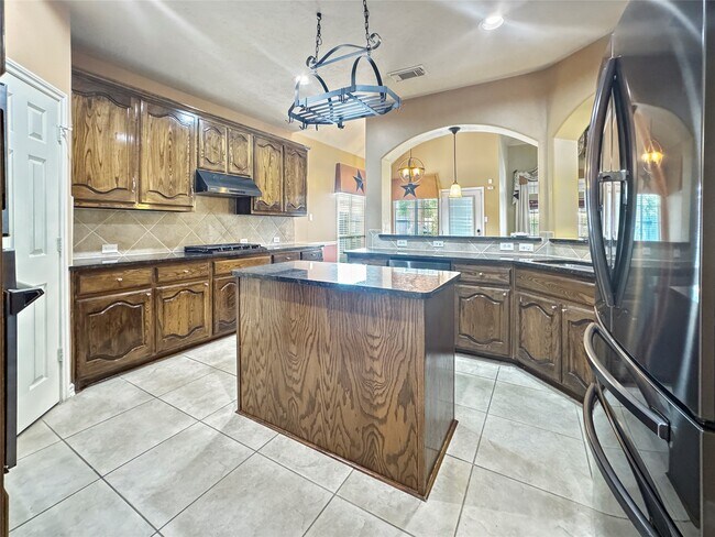 Building Photo - 25619 Canyon Crossing Dr