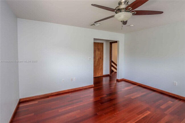 Building Photo - 8035 SW 102nd Ave