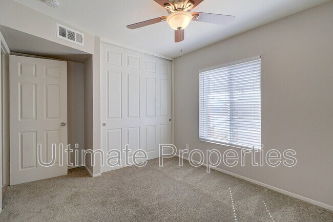 Building Photo - 4838 W Brown St