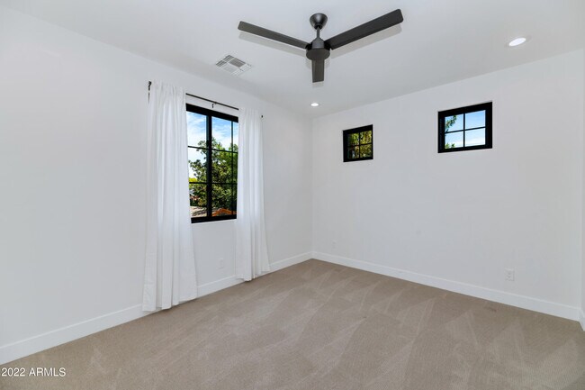 Building Photo - 4518 N 39th St