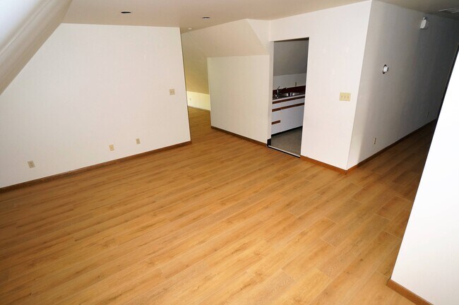 Dining Room - Wellesley Place