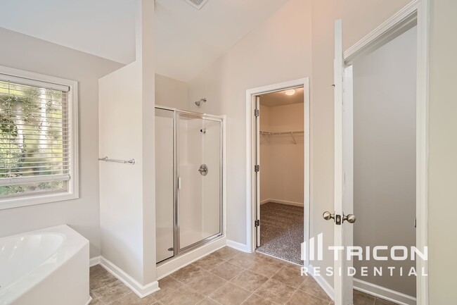 Building Photo - 3952 Margaux Dr