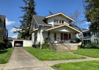 Building Photo - Spacious 3 Bedroom Home in the Lettered Streets Neighborhood!