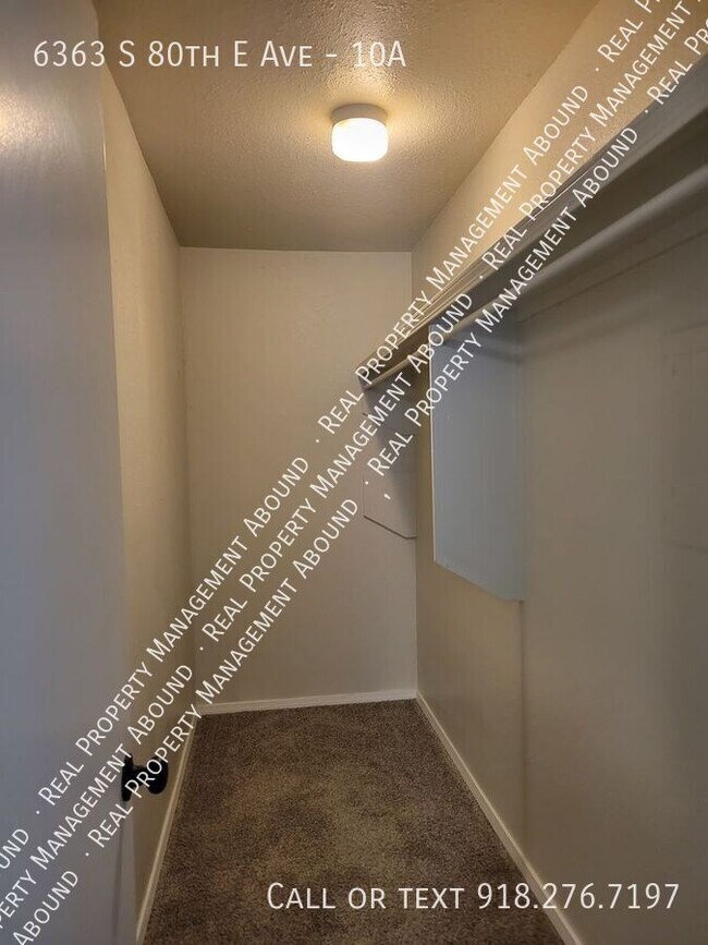 Building Photo - 6363 S 80th E Ave