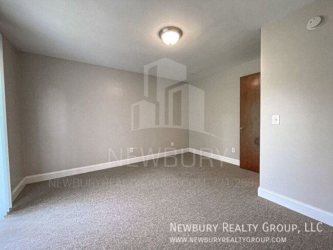 Building Photo - 108 St Andrews Dr