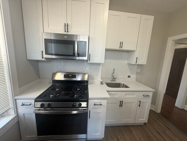 Building Photo - 2208 S 57th Ave