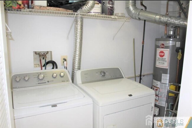 Building Photo - 1201 Plymouth Rd