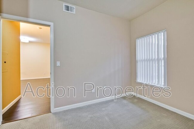 Building Photo - 2255 Showers Dr