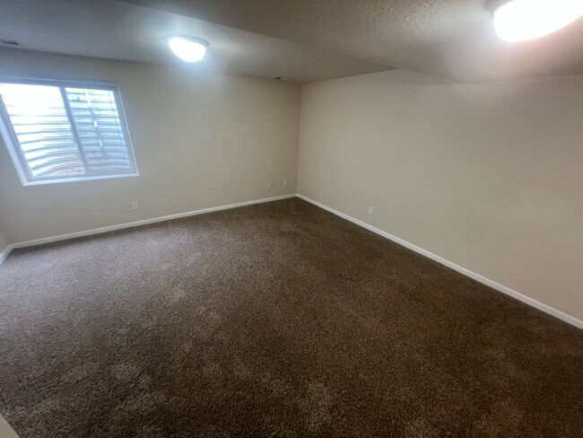 Building Photo - 3320 Barbera St