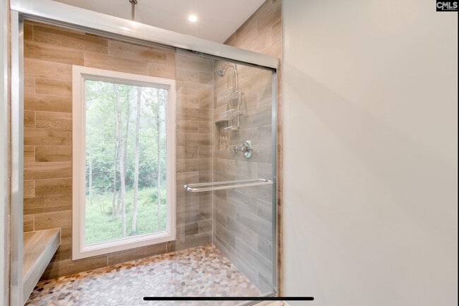 Master Bathroom - 3308 Keenan Dr