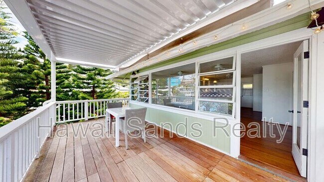 Building Photo - 3009 Alencastre Pl