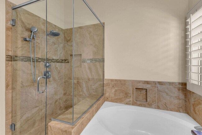 Building Photo - 79886 Dandelion Dr