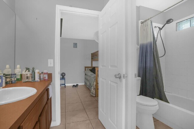 Building Photo - 2620 Willow Glen Cir