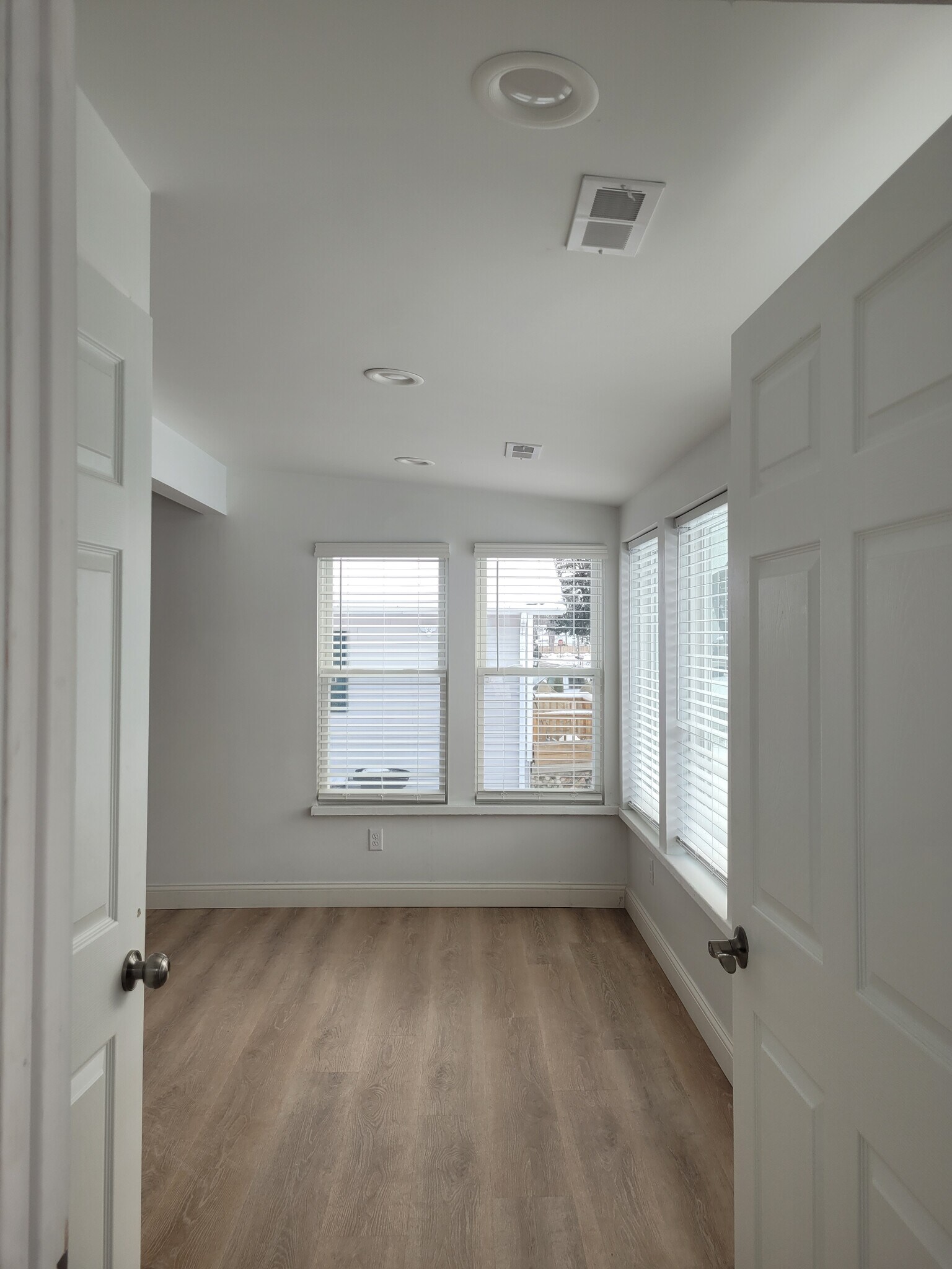 Building Photo - 3082 Norcott Dr