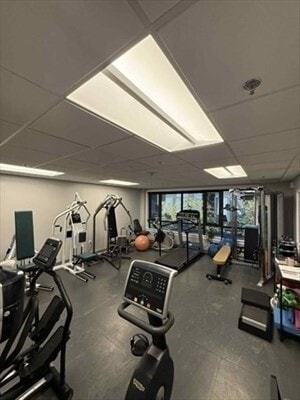 Building Photo - 13 Fuller St