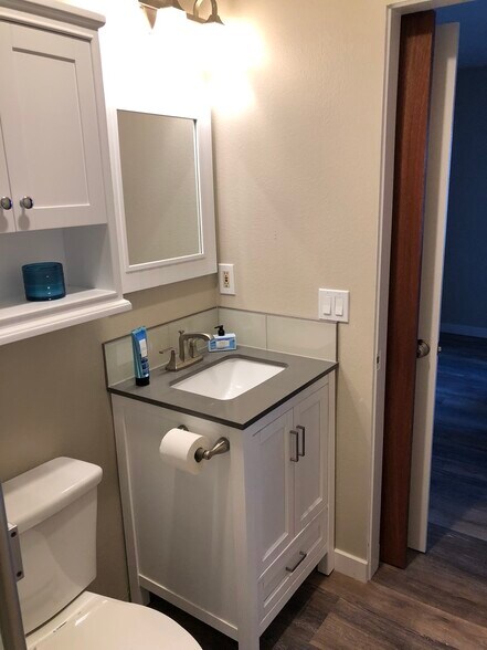 Bathroom 2 - 828 Bayview Dr