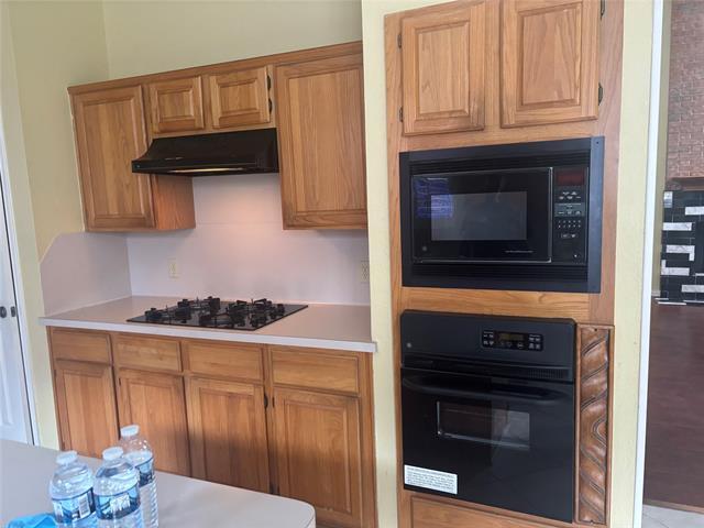 Building Photo - 1605 Willow Creek