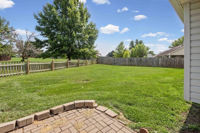 Building Photo - 5703 Candlewood Dr