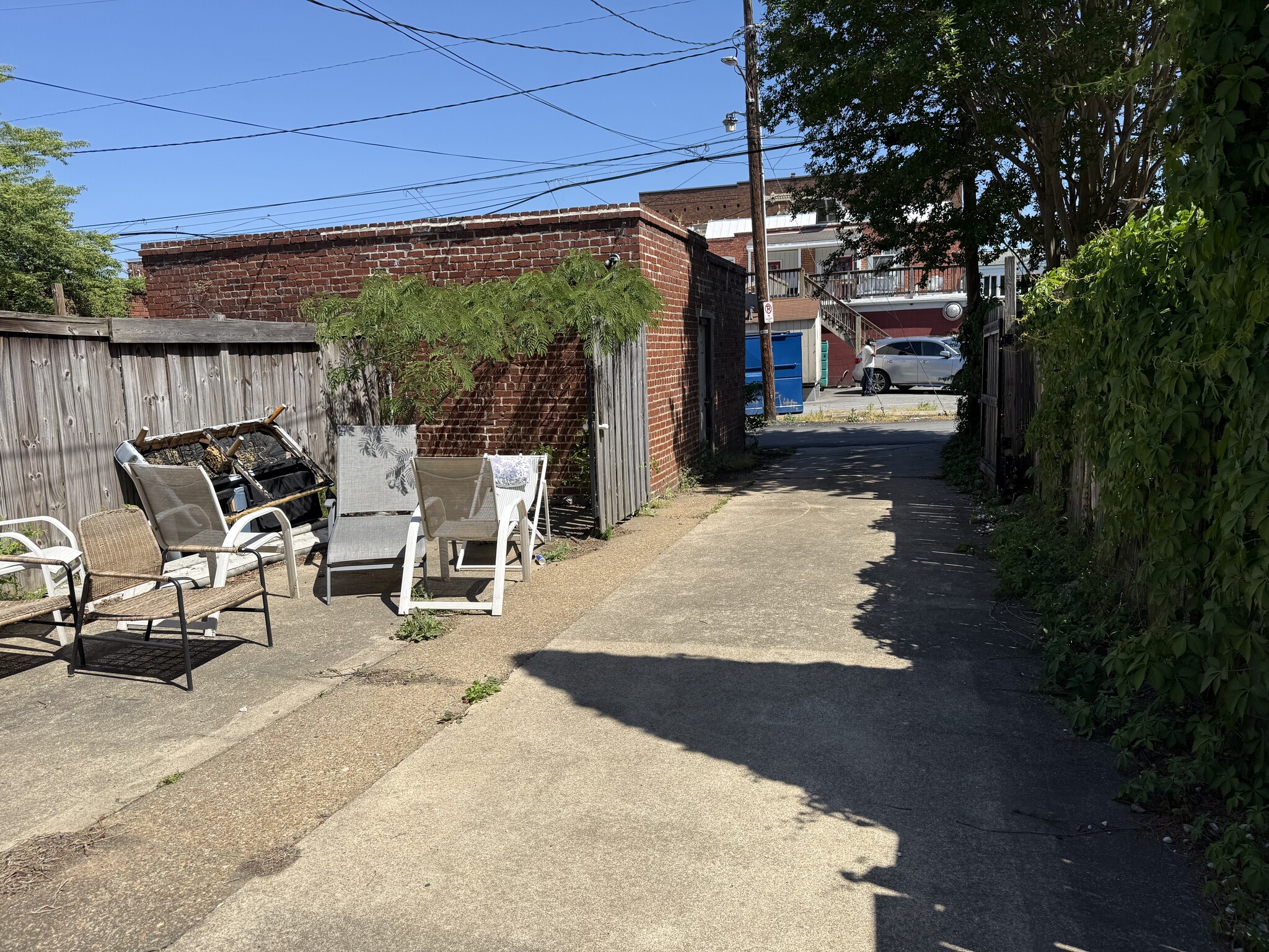 Building Photo - 2904 Parkwood Ave