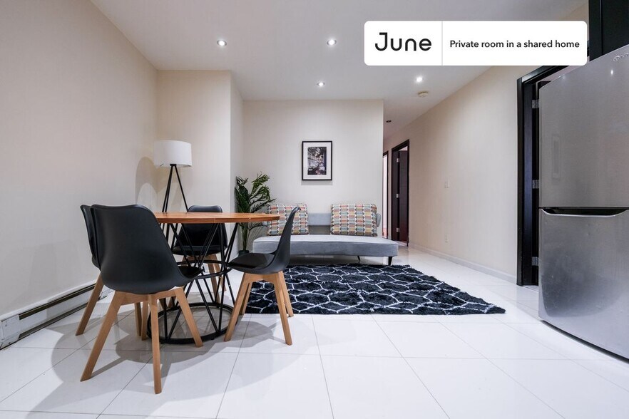 Building Photo - Room in Shared 4 bed/2 bath home