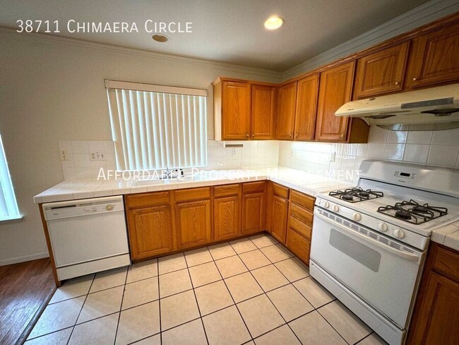 Building Photo - 38711 Chimaera Cir