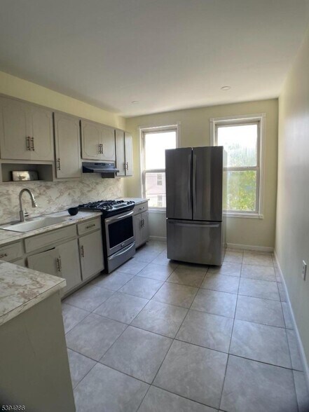 Building Photo - 174 N 17th St