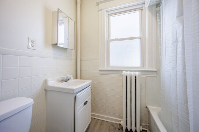 Building Photo - 3 Sumner Park