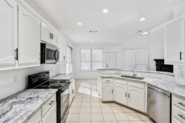 Building Photo - 5841 Pearl Oyster Ln