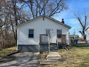 Building Photo - 10179 Mayfair Dr