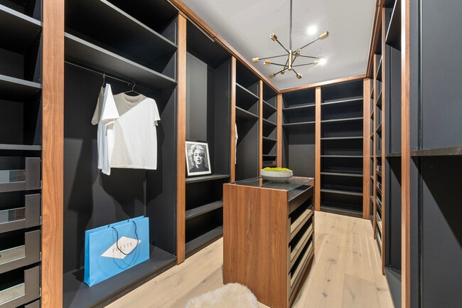 Building Photo - 9031 Alto Cedro Dr