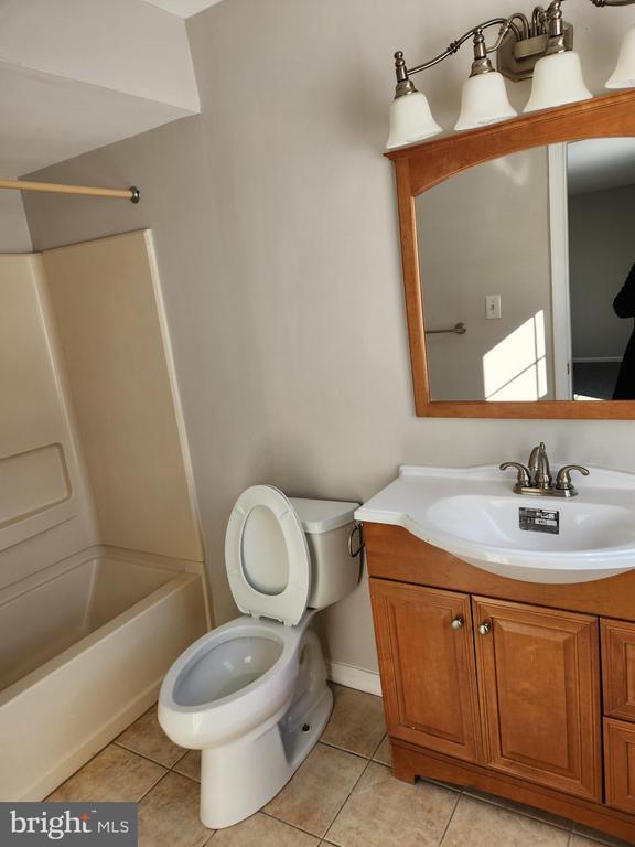 Building Photo - 316 Georgia Ct