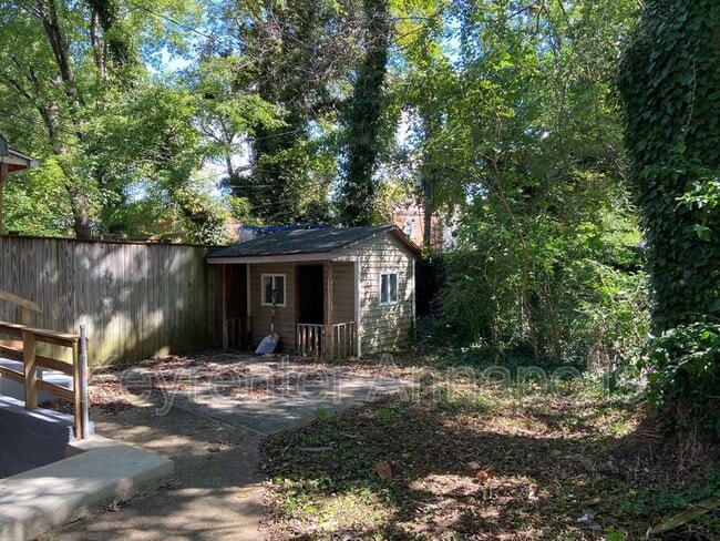 Building Photo - 1019 President St